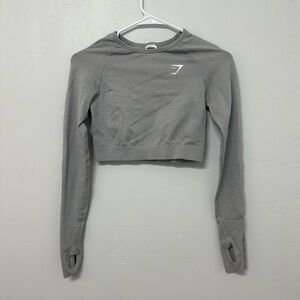 Gym Shark Size Small Gray Long Sleeve Cropped Shirt